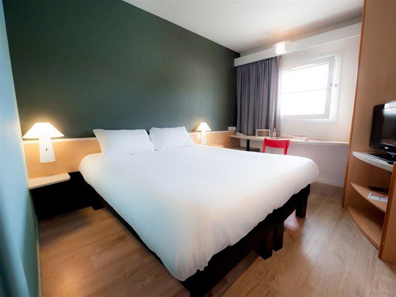 Ibis Nantes Treillieres Hotel Exterior photo