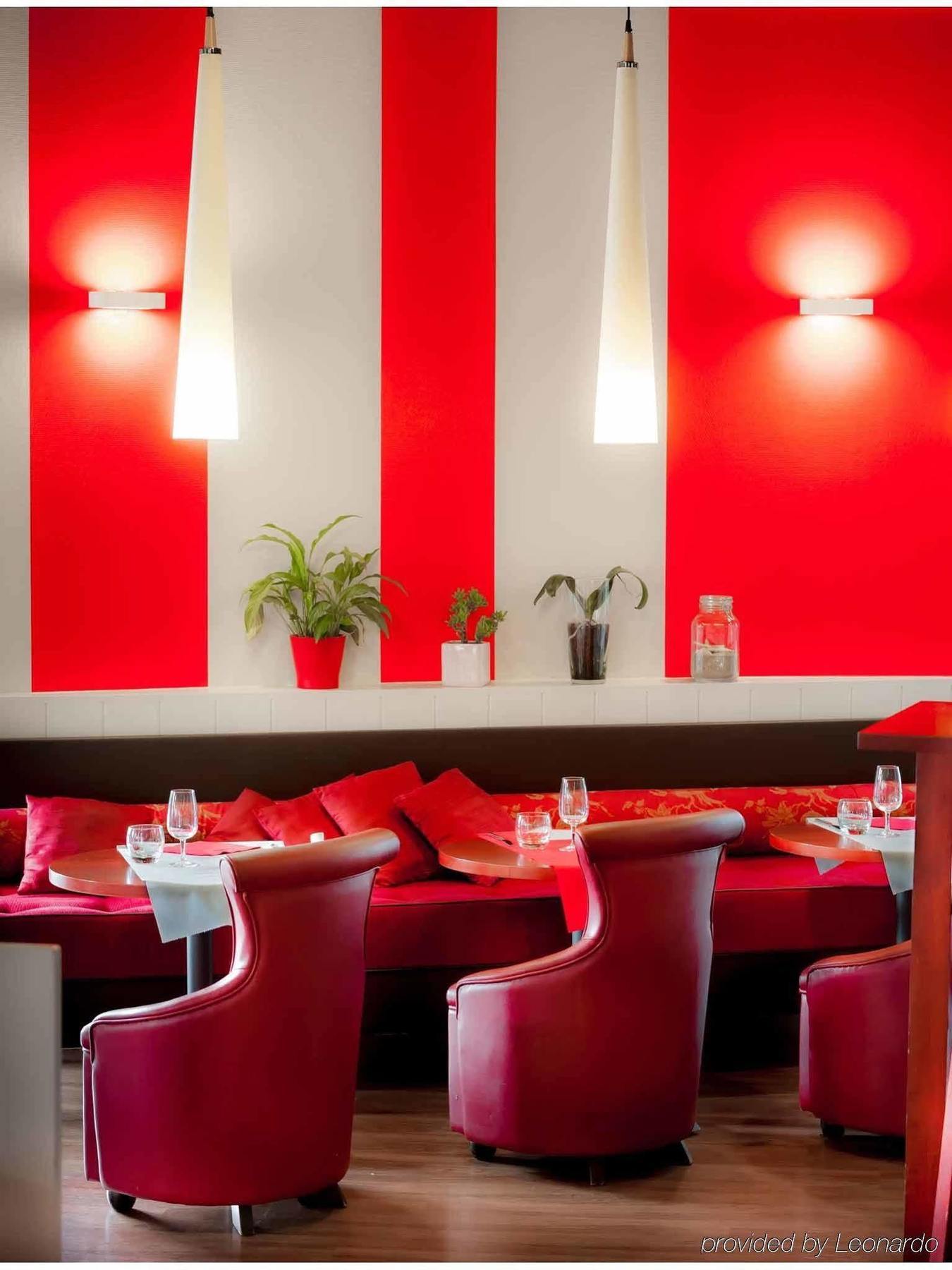 Ibis Nantes Treillieres Hotel Exterior photo