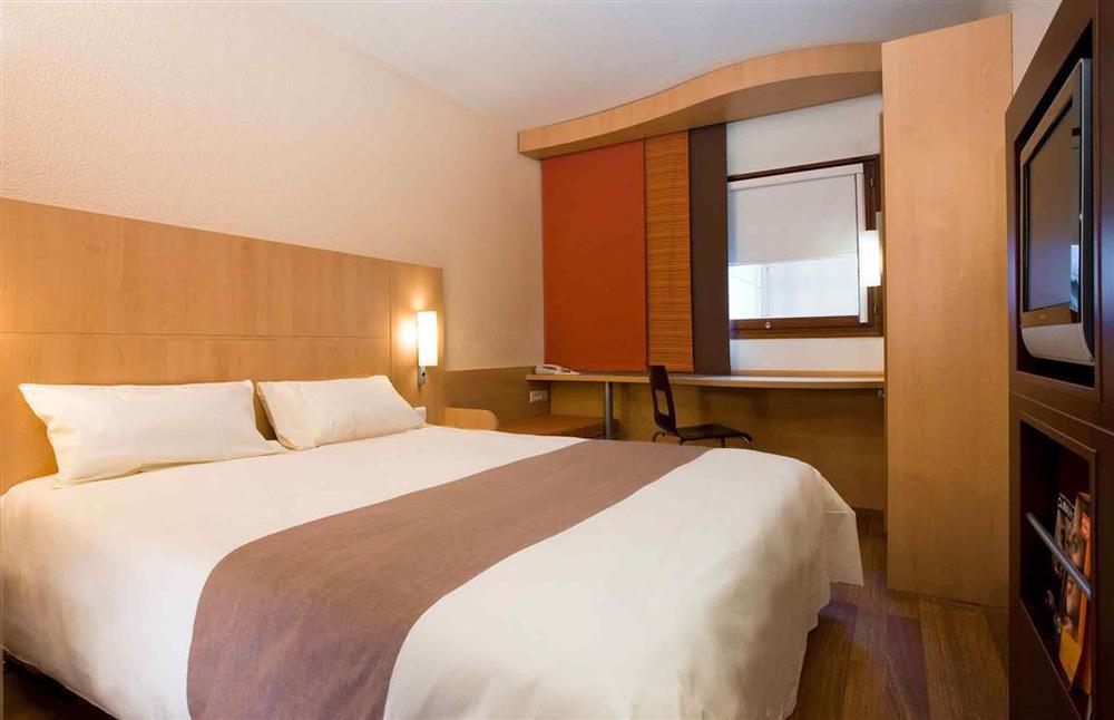 Ibis Nantes Treillieres Hotel Exterior photo