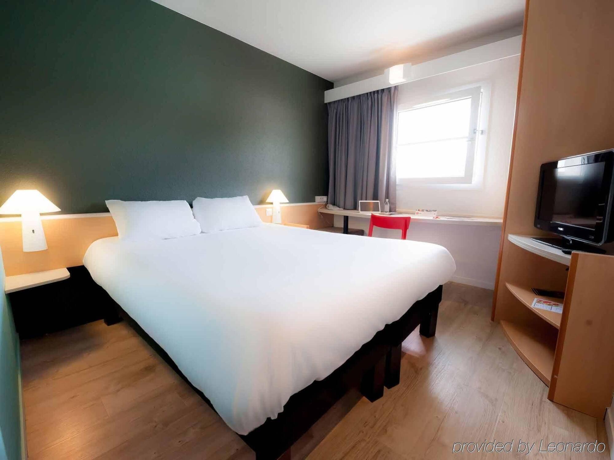 Ibis Nantes Treillieres Hotel Exterior photo